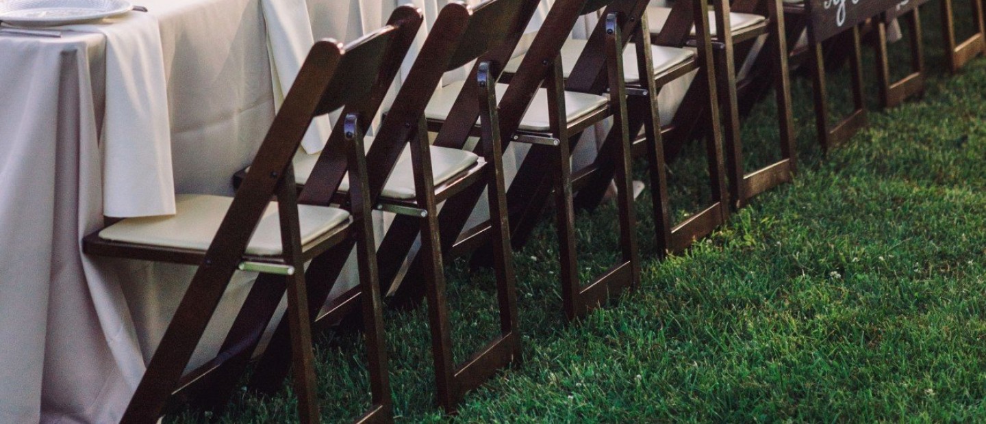 Πώς να μην βάλετε κιλά στο high season γάμων και βαφτίσεων