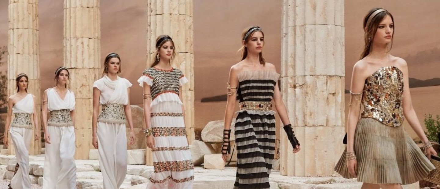 Όταν εμβληματικοί οίκοι αντλούν έμπνευση από τον ελληνικό πολιτισμό
