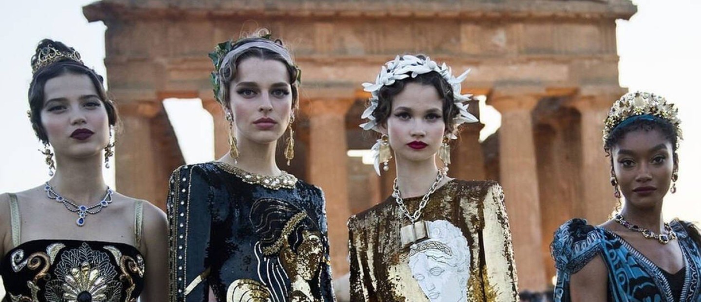 Το εντυπωσιακό fashion show των Dolce & Gabbana σε έναν αρχαίο ελληνικό ναό στη Σικελία