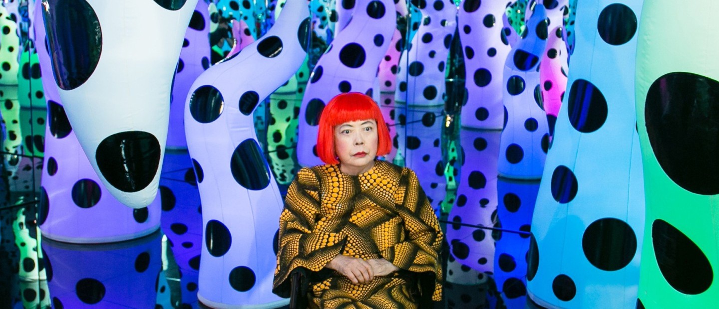 Η πασίγνωστη Γιαπωνέζα καλλιτέχνις Yayoi Kusama κατακτά το Λονδίνο με μία νέα μοναδική έκθεση 