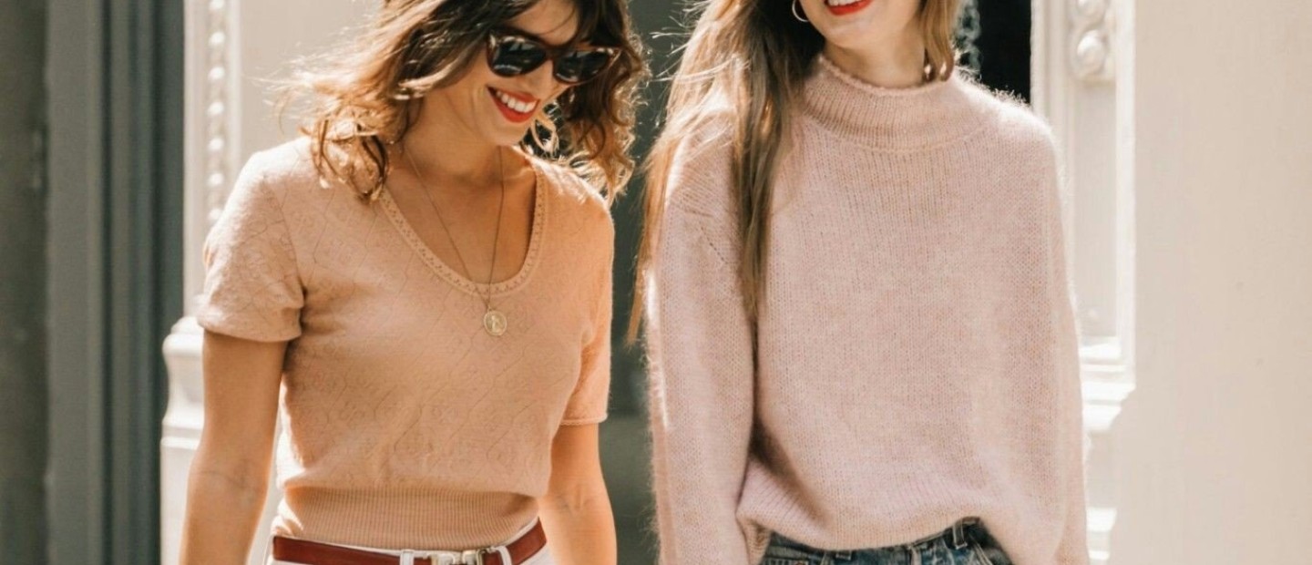 Ανακαλύψτε τα πιο fashionable tops που θα ταιριάξετε τέλεια με τα leggings σας 
