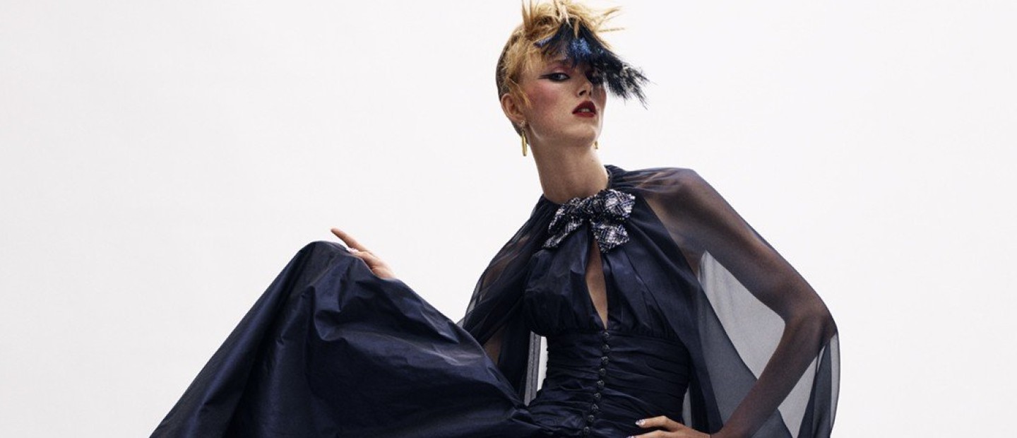 Η νέα συλλογή υψηλής ραπτικής του οίκου Chanel παρουσιάστηκε online και αναγάγει το tweed στο απόλυτο haute couture ύφασμα 