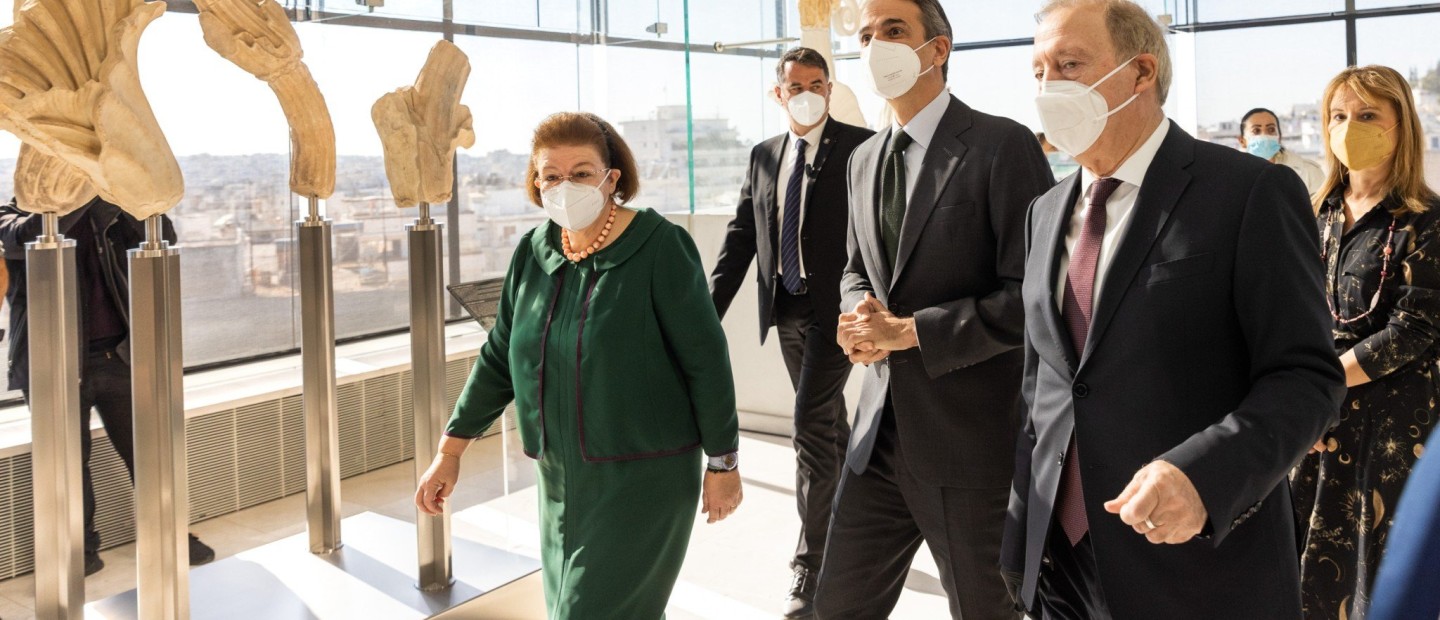 Δέκα θραύσματα του Παρθενώνα «επέστρεψαν» στο Μουσείο Ακρόπολης