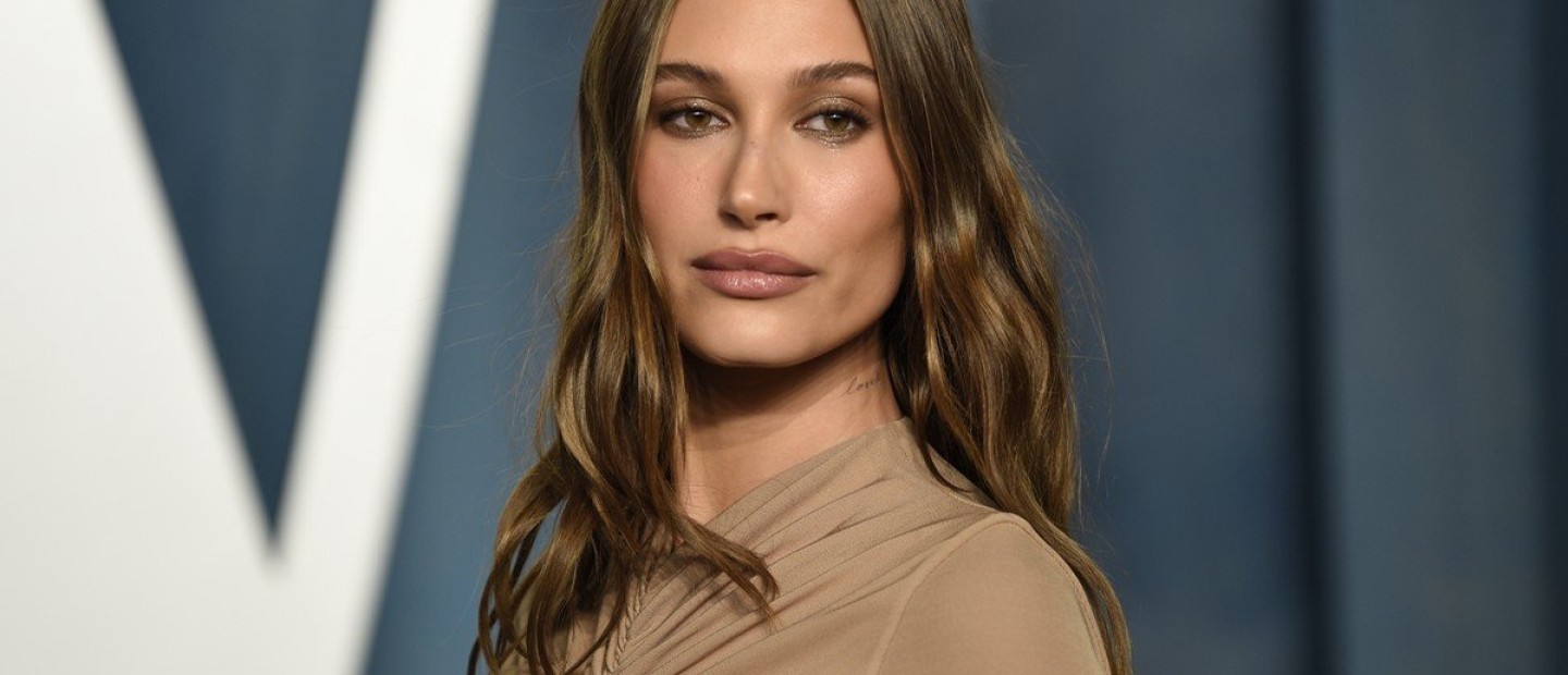 Forbes 30 under 30: Tελικά με ποια κριτήρια πρωταγωνιστεί η Hailey Bieber στη συγκεκριμένη λίστα;