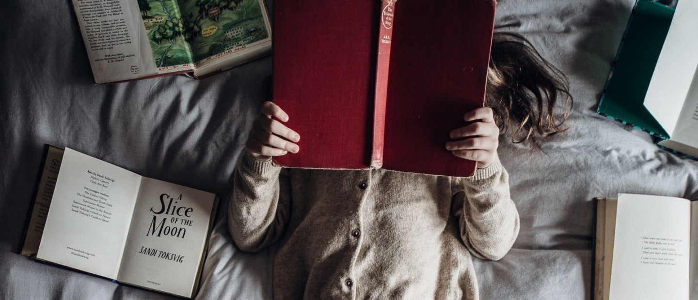 Τα καλύτερα παιδικά βιβλία για να κάνετε δώρο στις γιορτές 