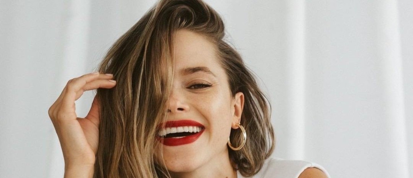 Γιατί δεν μακραίνουν τα μαλλιά σας και πώς να το σταματήσετε 