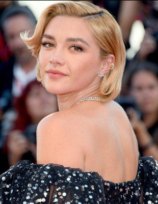 H Florence Pugh απαντά στις πιο απρόσμενες ερωτήσεις μικρών παιδιών 