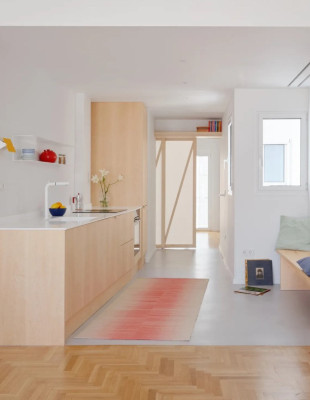 6 design hacks που χάρισαν σε αυτό το σπίτι 70 τ.μ. στα Εξάρχεια περισσότερο φως και χώρο