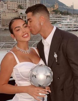 Η Georgina και ο Cristiano Ronaldo «σφράγισαν» επισήμως τη σχέση τους κι εμείς θυμόμαστε  τα πιο πρόφατα iconic engagement rings