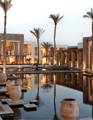 Στην πιο μαγευτική πλευρά της Κρήτης, το Amirandes, προσφέρει αίσθηση πολυτέλειας και χαλάρωσης όλες τις εποχές του χρόνου