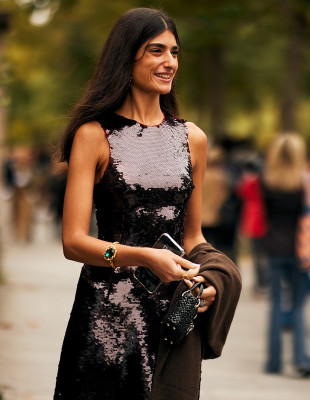 12+1 μαύρα φορέματα, ιδανικά για το ρεβεγιόν της Πρωτοχρονιάς