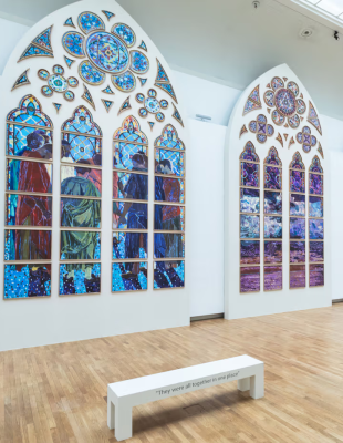 Τα νέα βιτρό της Παναγίας των Παρισίων παρουσιάζονται για πρώτη φορά στην έκθεση “D’ un seul souffle” στο Grand Palais