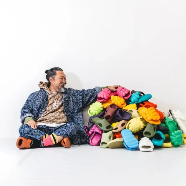 Ο Takashi Murakami «προσγειώνεται» στο Selfridges του Λονδίνου με το πιο... χαρούμενο pop-up