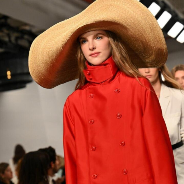 Η SS26 collection του Ralph Lauren ήταν η απόλυτη ισορροπία ανάμεσα στη δύναμη και τον αισθησιασμό