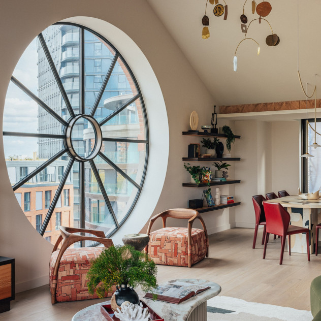 Το Chelsea Powerhouse στο Λονδίνο μεταμορφώθηκε αποφεύγοντας τα κλισέ του industrial στιλ