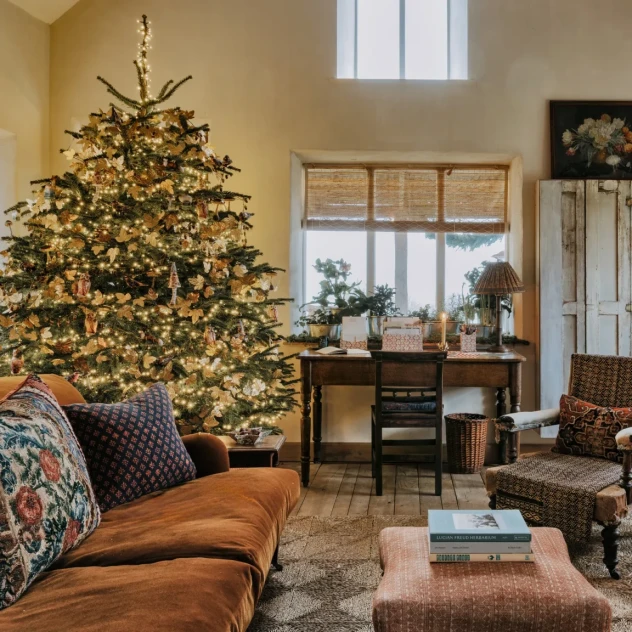 Μια υπέροχα στολισμένη κατοικία στην αγγλική ύπαιθρο, βγαλμένη από παραμύθι