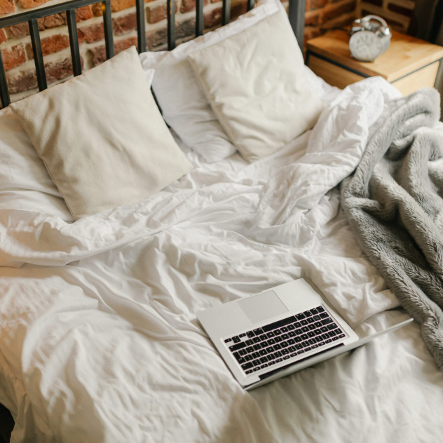 Bed Rotting: Η απάντηση της νέας γενιάς στην πίεση της καθημερινότητας