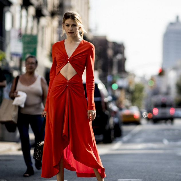 Πώς θα φορέσετε το κόκκινο - το απόλυτο color trend - τις πιο γιορτινές ημέρες