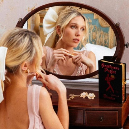 Μαρία Ολυμπία: Τα it clutch bags που φέρουν την υπογραφή της κόρης της Marie Chantal 