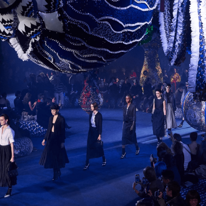  Dior: Απολαύστε το μαγικό video της καμπάνιας φθινόπωρο-χειμώνας 2023-2024 