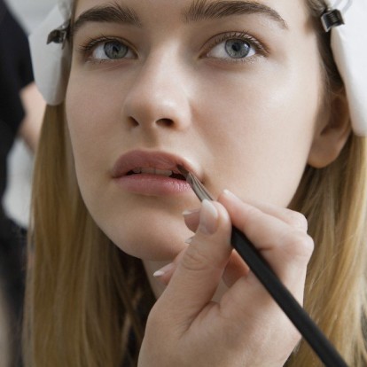 Lips on fleek: 5 χρυσές συμβουλές για την τέλεια εφαρμογή του κραγιόν 