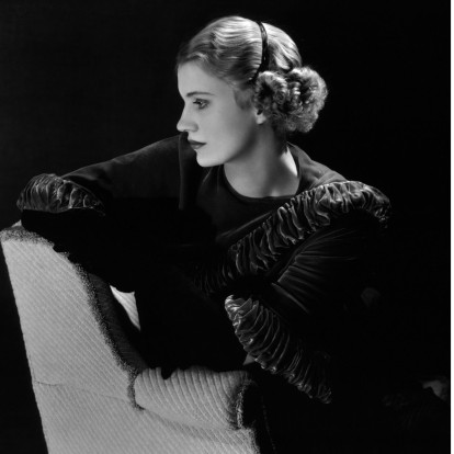 Lee Miller: Η κληρονομιά των σουρεαλιστικών φωτογραφιών της ζωντανεύει σε μια μοναδική έκθεση στο Λονδίνο 