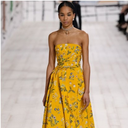 Christian Dior Haute Couture: H Maria Grazia Chiuri δημιουργεί υψηλή ραπτική για όλους 