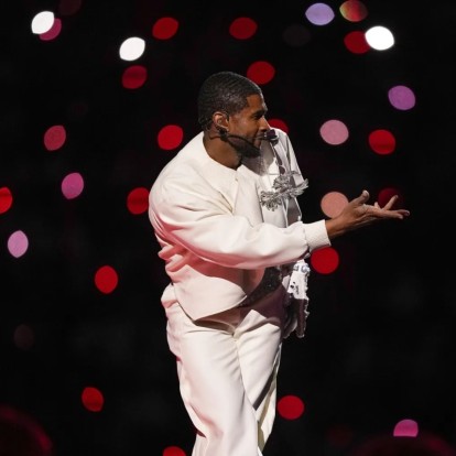 Super Bowl: Η iconic εμφάνιση του Usher και η Taylor Swift που μαγνήτισε τα βλέμματα!