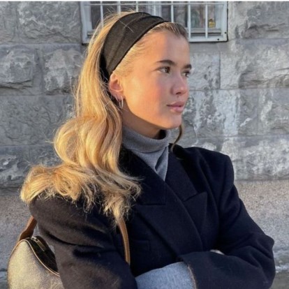 Το 90's αξεσουάρ που έχει επιστρέψει δυναμικά και ενδείκνυται για την πρακτικότητα του