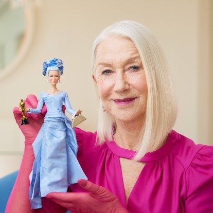 Η Dame Helen Mirren έγινε κούκλα Barbie