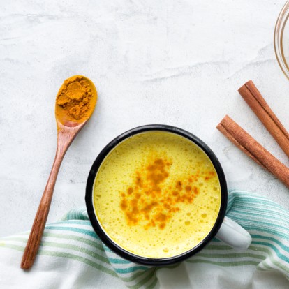 Golden Latte: Τι είναι αυτό το μαγικό ρόφημα και ποια είναι τα οφέλη του για την υγεία;