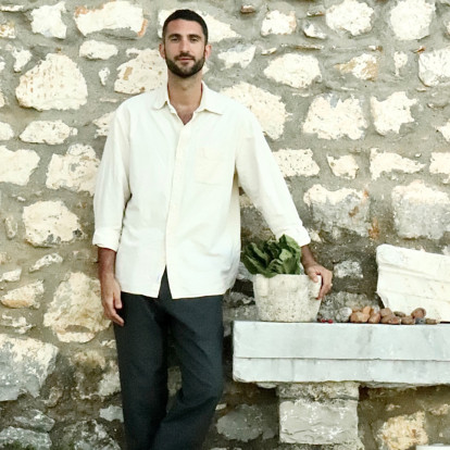 Ο Κάρολος Μιχαηλίδης, αρχιτέκτονας, chef και food lover, μοιράζεται μαζί μας τους αγαπημένους του καλοκαιρινούς μεζέδες