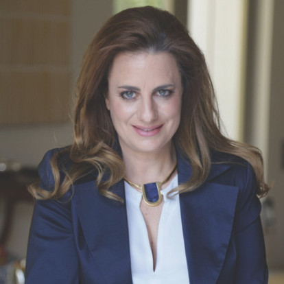 Η Ιωάννα Λαλαούνη, διευθύντρια του Μουσείου Κοσμήματος Ηλία Λαλαούνη, μας συστήνει την έκθεση «Πύλες Μετάβασης»