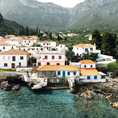 Οι low-profile προορισμοί της Πελοποννήσου που δεν έχουν να ζηλέψουν τίποτα από τα ελληνικά νησιά 