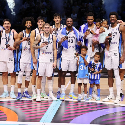 Η Εθνική Ομάδα μπάσκετ 16 χρόνια μετά, κατακτά μετάλλιο στο EuroBasket – Απόλυτη υπερηφάνεια για αυτά τα παιδιά