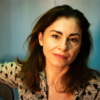 Η Αλεξία Καλτσίκη πρωταγωνιστεί στο «Λεωφορείον ο Πόθος» και συζητά αποκλειστικά μαζί μας λίγο πριν την αποψινή πρεμιέρα στο Αριστοτέλειον