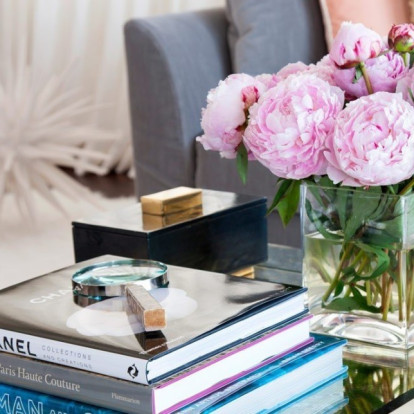 Τα must-have διακοσμητικά αντικείμενα που θα αναβαθμίσουν το coffee table σας