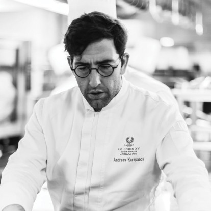 Ο Ανδρέας Καραπάνος είναι ο άνθρωπος που μπορεί να μετατρέψει τη μαγειρική σε τέχνη, απογειώνοντάς την σε υψηλές γαστρονομικές σφαίρες