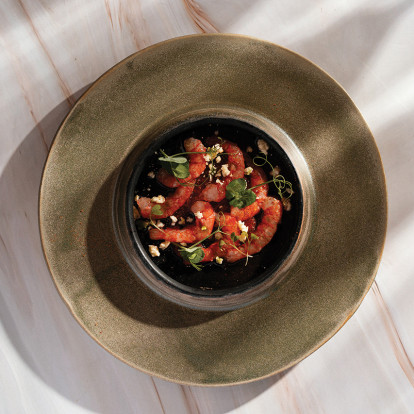 Ένα βραβευμένο εστιατόριο στην Θεσσαλονίκη, όπου η αυθεντική ελληνική γεύση συναντά τη μεσογειακή φιλοξενία