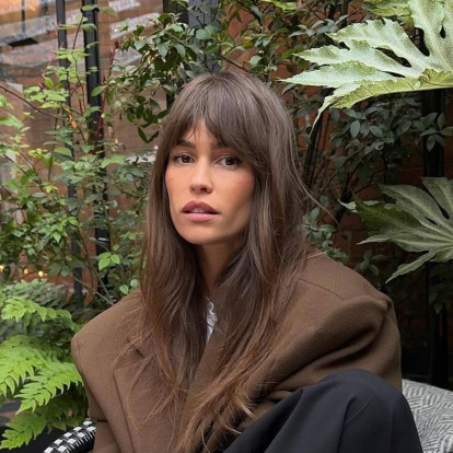 Πώς να προστατεύσετε τα μαλλιά σας από την υγρασία των φθινοπωρινών ημερών