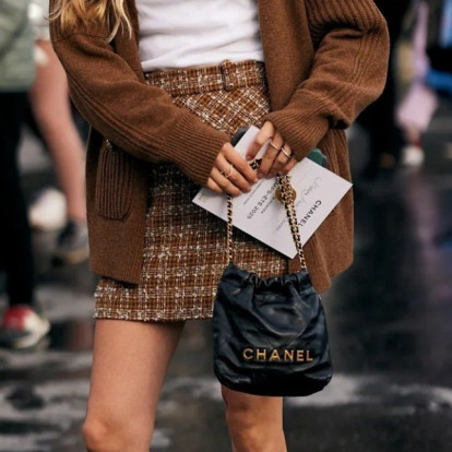 Mini φούστα τον χειμώνα; 5 updated τρόποι για να τη φορέσετε