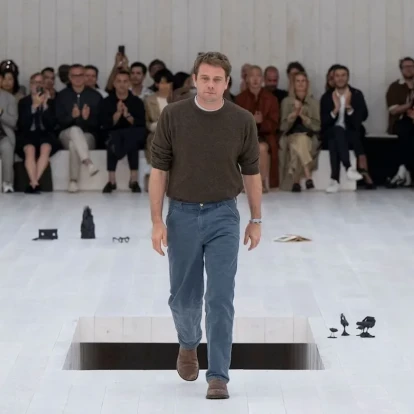 British Fashion Award: O Jonathan Anderson κατέκτησε για τρίτη συνεχόμενη χρονιά τον τίτλο του Designer Of The Year