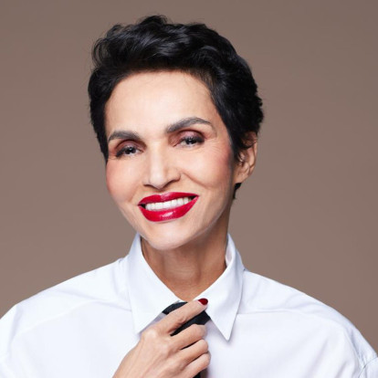 H Farida Khelfa, μούσα των Jean Paul Gaultier και Alaïa, βγάζει σε δημοπρασία τα iconic κομμάτια της γκαρνταρόμπας της 