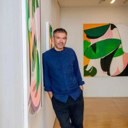 Το GLOW συνομιλεί με τον εικαστικό Φίλιππο Θεοδωρίδη, με αφορμή τη νέα του ατομική έκθεση στη Θεσσαλονίκη