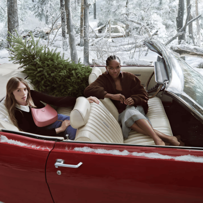 To χειμερινό παραμύθι των ambassadors του οίκου Prada