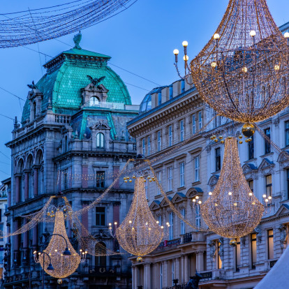 Ρωτήσαμε το ChatGPT ποιες είναι οι κορυφαίες πόλεις στην Ευρώπη για μαγικά Χριστούγεννα και αυτές είναι οι απαντήσεις του