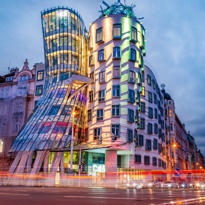 Μερικά από τα πιο εμβληματικά κτίρια που σχεδίασε ο θρυλικός αρχιτέκτονας Frank Gehry