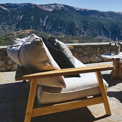 Ένα mountain resort στην Αράχωβα με εντυπωσιακή αισθητική