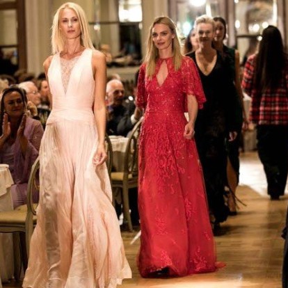 In Fashion We Art: Μια επίδειξη μόδας με δημιουργίες των Zuhair Murad και Ralph & Russo