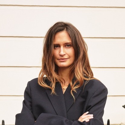 H style director, Ιsabelle Kountoure, έχει ελληνικό DNA και μια αξιοζήλευτη καριέρα στον χώρο των διεθνών media τίτλων